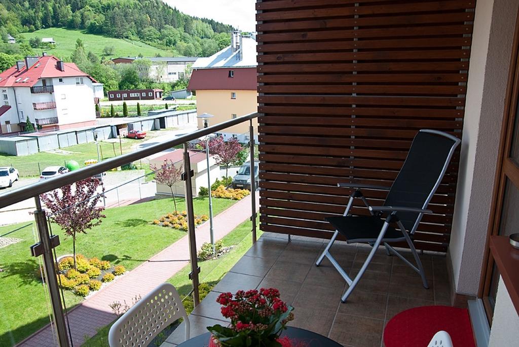 Appartement Apartament Szmaragdowy à Krynica-Zdrój Extérieur photo